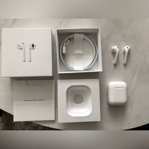 Apple AirPods
